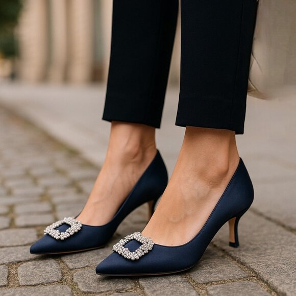 LA SCADA Navy Satin Pumps 37 7 Heels Jeweled Brooch Pointy Toe Euro Luxe - Picture 1 of 16